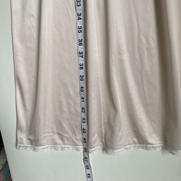 Vintage Vanity Fair Slip Dress Lingerie 36/S Pale Pink Silky Lace Nylon Made USA - Picture 6 of 7